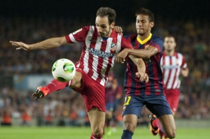 Juanfran y Neymar, en el el choque de Supercopa del pasado mes de agosto (Foto: www.as.com)